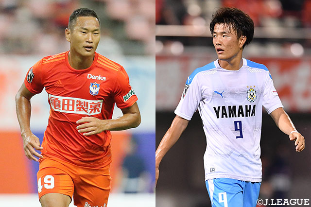 移籍後初ゴールを決めた鄭 大世(新潟)と、ここまで7ゴールを記録する小川 航基(磐田)に注目が集まる