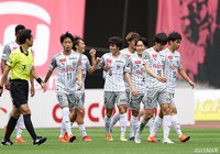 優勝の行方を占う天王山は選手層の厚さを見せた川崎Ｆに軍配！Ｇ大阪は鹿島を下し4連勝！【サマリー：明治安田Ｊ１ 第20節】