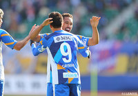 新潟に快勝の長崎が暫定2位に浮上！北九州は先制するも後半に追いつかれ岡山と引き分ける【サマリー：明治安田Ｊ２ 第37節】