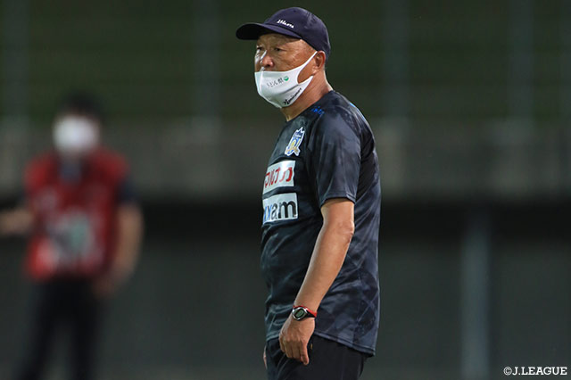 望月監督が今季限りで退任【讃岐】