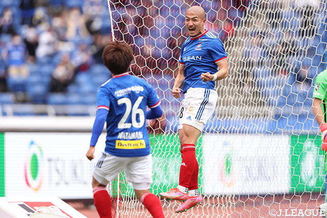 横浜FMはアウェイで福岡と対戦。キレのある動きを見せる前田 大然が注目選手となる