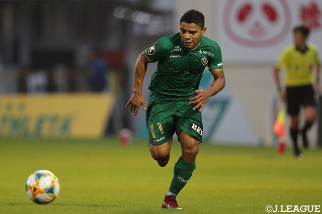 FWジャイルトン パライバが入国【東京Ｖ】