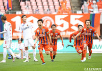 未だ無敗の新潟、琉球が揃って勝利！ 愛媛は大宮を下し待望の今季初白星を手にする【サマリー：明治安田Ｊ２ 第8節】