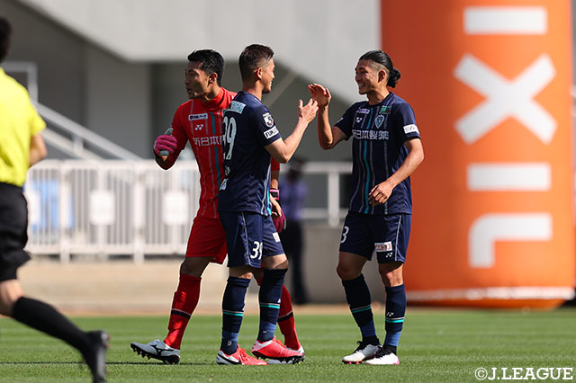 5連勝と快進撃を続ける福岡はホームで湘南と対戦。5試合でわずか1失点と堅い守りが際立ち、躍進を遂げるチームの勢いはどこまで続くのか