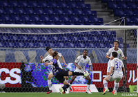 宇佐美の豪快ボレーが決勝点！Ｇ大阪が連敗を4で止め、今季ホーム戦初勝利！【サマリー：明治安田Ｊ１ 第16節】