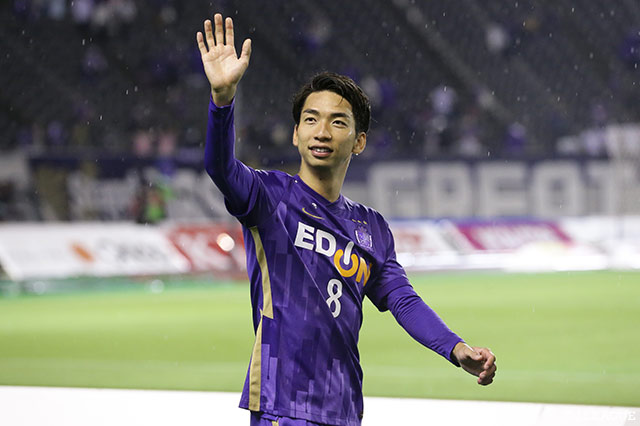 広島はホームで鳥栖と対戦。海外移籍を実現した川辺 駿のラストマッチとなるだけに、このボランチのパフォーマンスに注目が集まる
