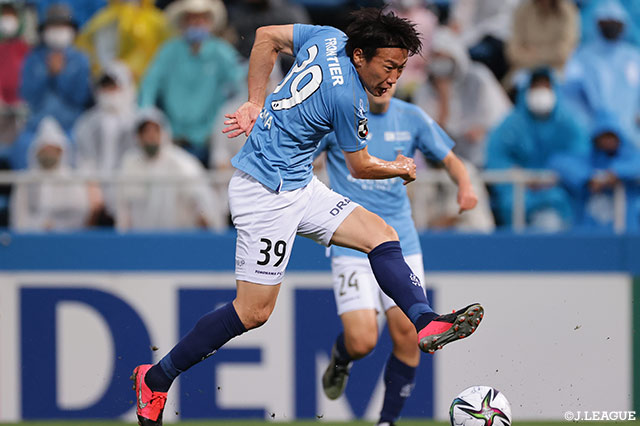 横浜FCは直近の試合で清水と引き分け、連敗を4で食い止めた。加入後初ゴールを奪った渡邉 千真が、チームに勢いをもたらしたい