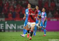 酒井 宏樹デビューの浦和が3位の鳥栖を撃破! 川崎Fは柏と引き分けるも開幕からの無敗をキープ【サマリー:明治安田J1 第24節】