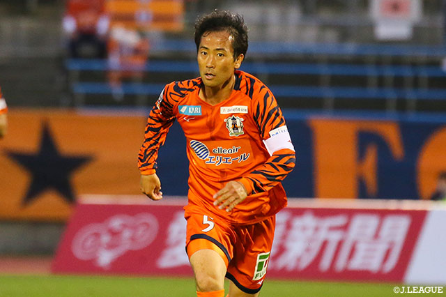 DF前野が全治4週間の負傷【愛媛】