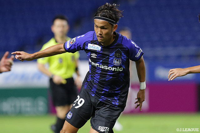 G大阪はホームで札幌と対戦。前節は柏を下し、連敗を4で食い止めた。久しぶりに結果を出した宇佐美 貴史が、今節も輝きを放てるか