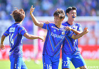 長崎が首位の京都を下し暫定3位に浮上！ 甲府は山形との上位対決で2-0快勝を収める【サマリー：明治安田Ｊ２ 第32節】