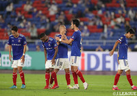 鮮やか逆転勝利の横浜FMが首位との勝点差を9に縮める！ 横浜FCは残留争い直接対決を制し最下位脱出！【サマリー：明治安田Ｊ１ 第32節】