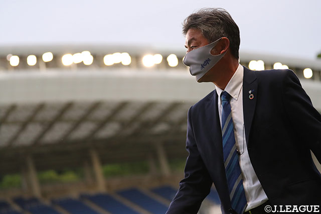 長谷部監督が契約を更新 福岡 jリーグ Jp 長谷部監督が契約を更新 福岡 jリーグ Jp