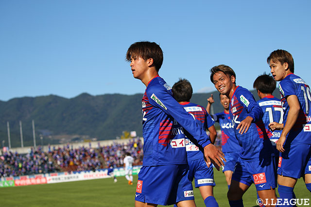 4勝1分と13ポイントを加算し、3位に浮上した甲府。残り6試合での逆転昇格の可能性はまだ潰えていない