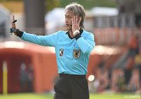 村上 伸次審判員が今シーズンでトップリーグ担当審判員から勇退