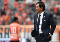 霜田監督が契約を更新【大宮】 