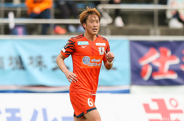 愛媛よりMF小暮が加入【秋田】