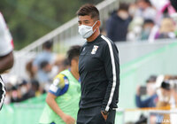 内藤監督の退任を発表【宮崎】