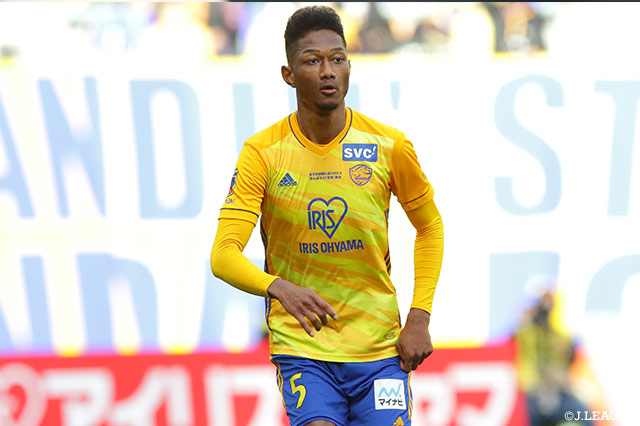 仙台よりDFアピアタウィア 久が完全移籍加入【京都】