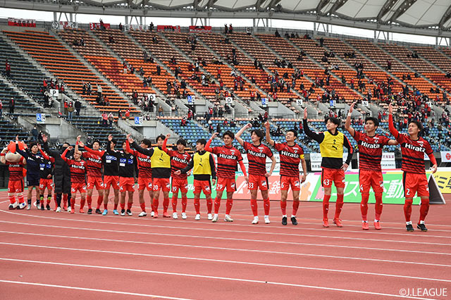 熊本が長崎を下して今季ホーム初勝利！敗れた長崎は今季3敗目【サマリー：明治安田Ｊ２ 第5節】