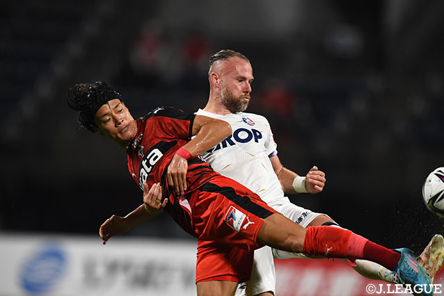 アウェイの岡山が先制も熊本が追いつき1-1の痛み分けに【サマリー：明治安田Ｊ２ 第11節】