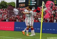 3発快勝の鹿島が首位に浮上！ ”新国立”での初ゲームはFC東京が制す【サマリー：明治安田Ｊ１ 第10節】