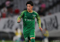 新井は2019年より東京Ｖに在籍し、今季の明治安田生命Ｊ２リーグで27試合・5得点の成績でした