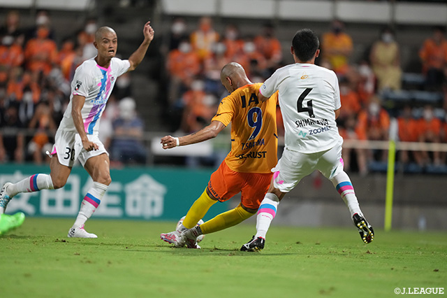 清水が怒涛の反撃を見せるもホームで鳥栖とドロー決着【サマリー：明治安田Ｊ１ 第23節】