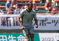 福岡は10日、栃木へ育成型期限付き移籍していたDF三國 ケネディエブスの復帰を発表しました