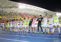 4試合ぶりの勝利で勝点を59に伸ばした新潟が、前日の試合が中止となった横浜FCをかわして暫定ながら順位表のトップに立った