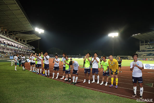 首位横浜FC、2位新潟が共に勝利！3位仙台は千葉に敗れて2位との勝点差が10に【サマリー：明治安田Ｊ２ 第33節】