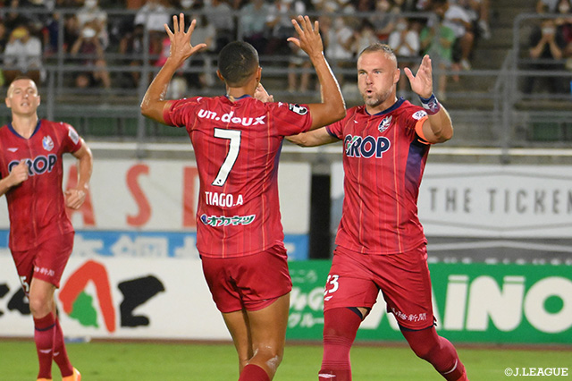 8月に最多勝点を確保した岡山が代わって3位に浮上した