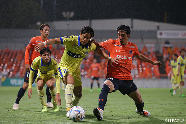 山形が大宮とドローでプレーオフ出場圏内浮上ならず 引き分けた大宮は19位浮上【サマリー：明治安田Ｊ２ 第33節】