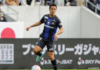 齊藤は昨季、ガンバ大阪に期限付き移籍し、明治安田生命Ｊ１リーグで26試合・2得点の成績でした
