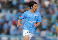 渡邉は2021年より横浜FCに在籍し、昨季の明治安田生命Ｊ２リーグでは23試合・3得点の成績でした