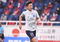 三浦は2005年より横浜FCに在籍し、昨季は鈴鹿ポイントゲッターズ（JFL）に期限付き移籍していました