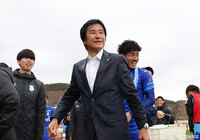 2-1で逃げ切った沼津が中山監督体制、初白星!FC大阪は宮崎を下しJ3初勝利を飾る【サマリー:明治安田J3 第2節】