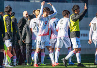 奈良は長野を3-0で下し記念すべきＪ３初勝利を挙げた 