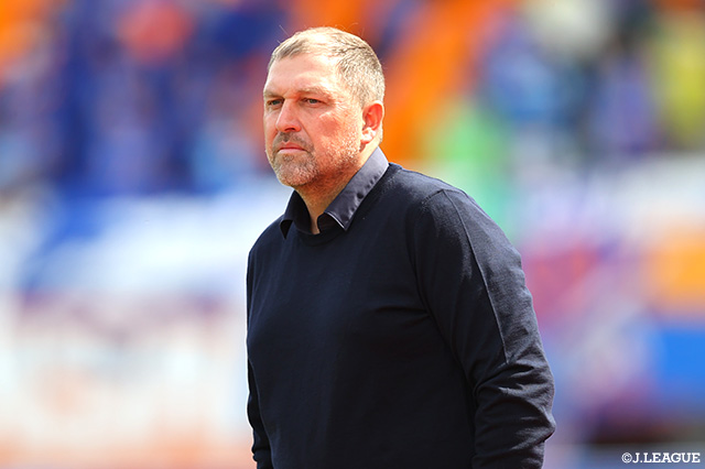 ピーター クラモフスキー監督の契約を解除。新監督に渡邉氏が就任【山形】 