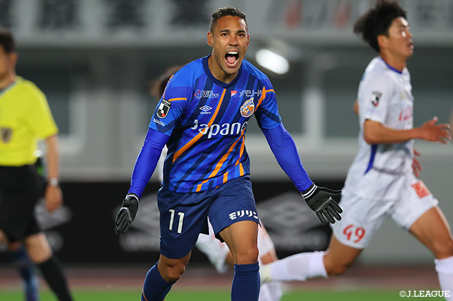 前節、待望の今季初ゴールを決めたFWエジガル ジュニオ(長崎)がチームにさらなる勢いをもたらせるか