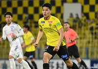  FW真家がプロA契約を締結【柏】