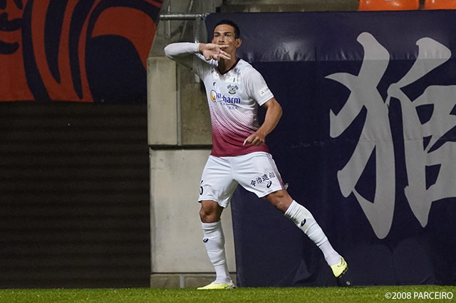 今治がドゥドゥのハットトリックを含む4発快勝！鹿児島は富山との上位対決を制し勝点差を2に縮める【サマリー：明治安田Ｊ３ 第16節】