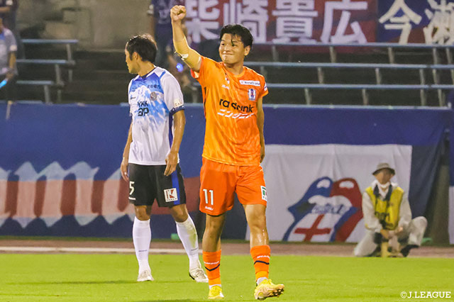 ふたつの上位対決をモノにした愛媛が首位に浮上。好調を維持する沼津が昇格争いに名乗り【マンスリーレポート（7月）：明治安田Ｊ３】