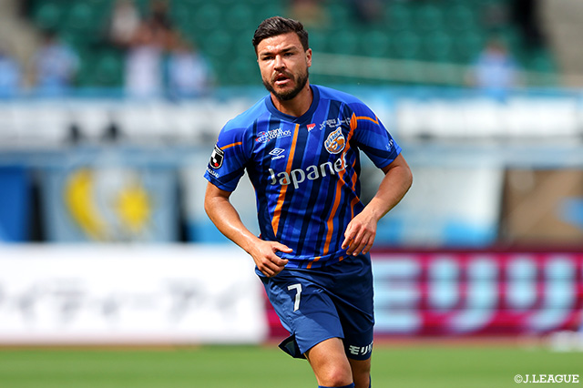  長崎よりFWクリスティアーノが期限付き移籍加入【甲府】