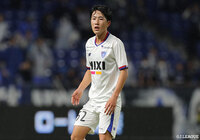 MF佐藤とプロ契約を締結【FC東京】