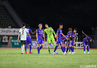上位対決は1-1の痛み分け 甲府はACL初戦に弾みを付けられず【サマリー:明治安田J2 第35節】
