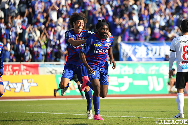 甲府が暫定5位に浮上！熊本を下して9戦無敗【サマリー：明治安田Ｊ２ 第41節】