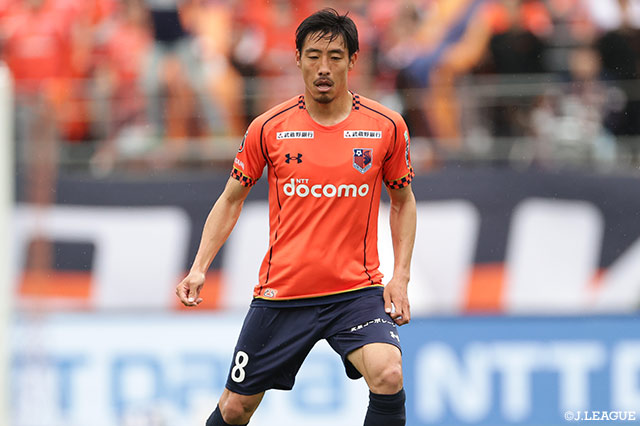 大宮よりMF栗本が完全移籍加入【秋田】