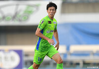 山本は2008年に早稲田大よりジュビロ磐田に加入。その後、鹿島アントラーズでのプレーを経て、2021年より湘南に在籍していました