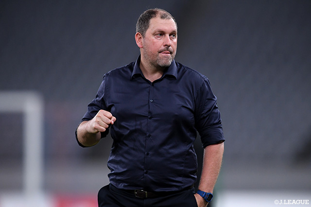  クラモフスキー監督が契約を更新【FC東京】
